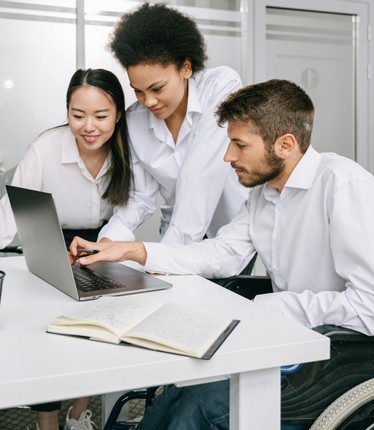 Inserción laboral de personas con discapacidad en el sector privado