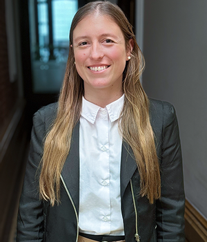 Dra. Esc. Paola Spangenberg