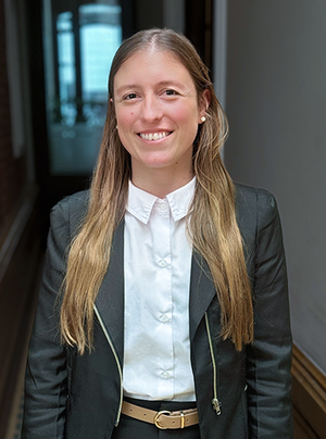 Dra. Esc. Paola Spangenberg